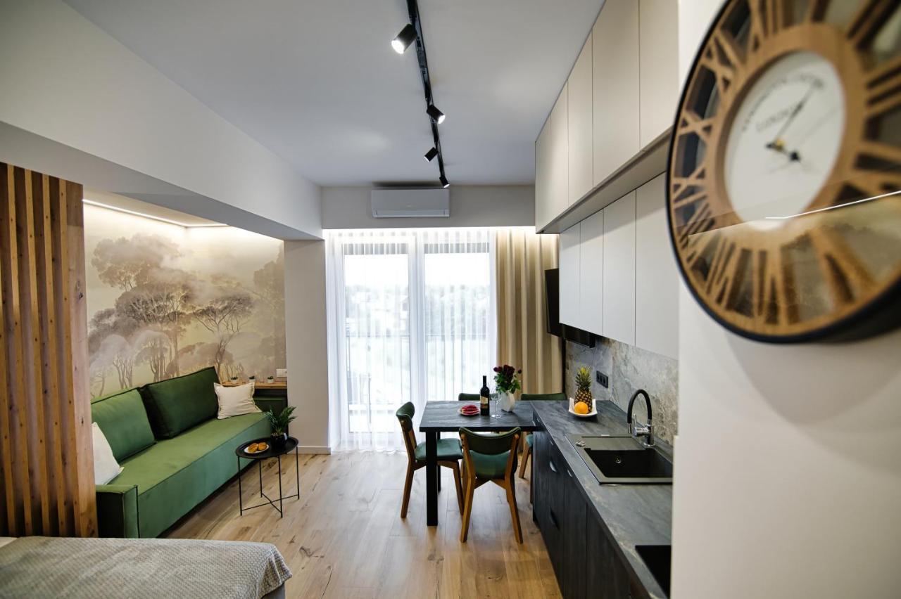Good Rest In 52 Apartment Zator Luaran gambar