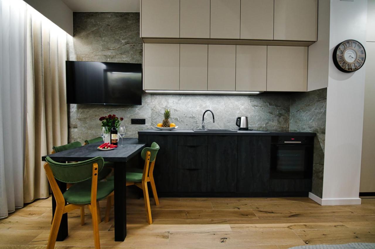 Good Rest In 52 Apartment Zator Luaran gambar